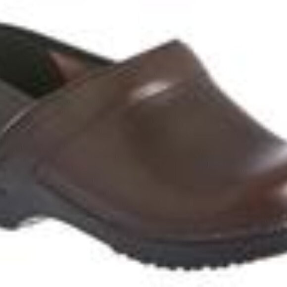 Burgundy Dansko professional clogs  Size 41 - Picture 1 of 5